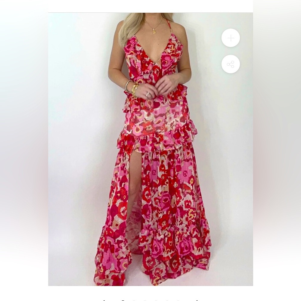 Selling this dress!